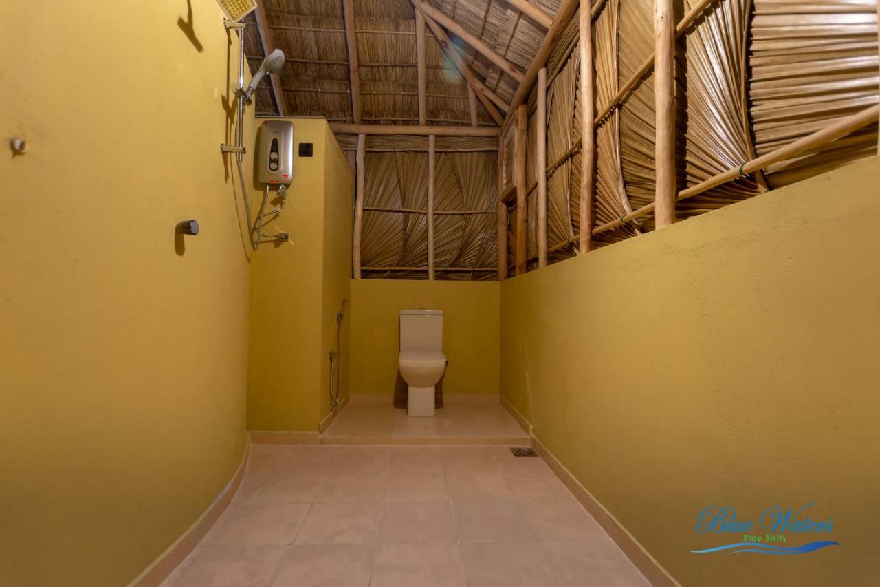 Blue Waters Hotel Arugam Bay Exterior photo